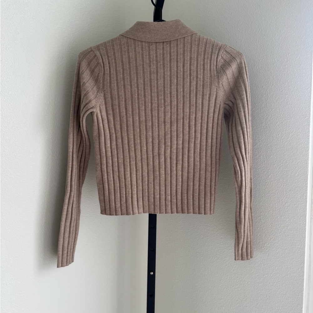 Women's Tan Ribbed Sweater - Picture 5 of 6